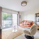 Spacious A C 1br 4p - With Pool Cannes